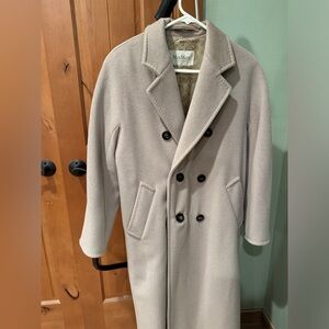 Max Mara classic 101801 wool coat, purchase from the Max Mara store